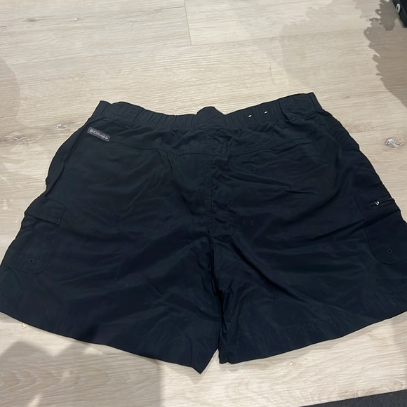 Columbia shorts - Picture 2 of 3